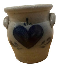 Rockdale Union Blue Heart Crock Pot. 5 3/4” Vintage 1980 Stoneware. Hand Painted picture