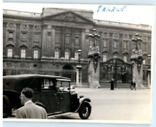 Vintage Photo 1953, Buckingham Palace, Street View w/ Antique car  ,JNHC 4.5x3.5 picture