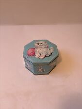 Vintage English Octagon Tin White Persian Kitten With Yarn picture