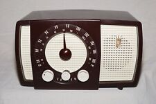 ZENITH  Model Y723 AM- FM radio Completely Restored - Burgundy bakelite. picture