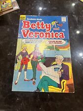Betty and Veronica 137, (FN- 5.5)  1967 Mod Outfits Cover picture