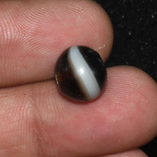 Ancient Central Asian Banded Agate Babagoria Suleimani Bead with single Stripe picture