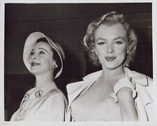 Marilyn Monroe + Vivien Leigh (1956) ❤ Original Vintage Memorabilia Photo K 393 picture