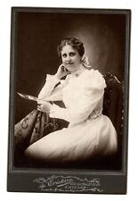 C. 1890s CABINET CARD GORGEOUS YOUNG LADY HOLDING CABINET CARD CHICAGO ILLINOIS picture