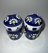 Discontinued Oneida Majesticware “Spring Daisy” Salt & Pepper Shakers New picture