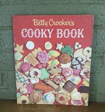Betty Crocker’s Vintage 1963 Cook Book First Edition First Printing Spiral Bound picture