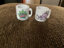 two tiny mugs picture