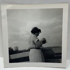 Vintage Photo 1954 Woman Camera picture