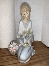 1988 Lladro 7607 Flowers Song Porcelain Figurine Girl with Basket Sitting picture