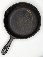 Vintage Cast Iron Cooking Pan Skillet 8.5 inch picture