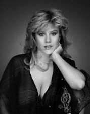 Model / Singer SAMANTHA FOX Portrait Picture Pin up Poster Photo Print 13x19 picture