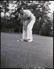 Primo Carnera Putting - Owasco Lake Ny Primo Carnera Uses Golf 1935 Old Photo picture