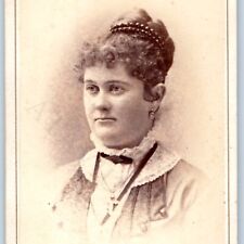 c1870s Columbus, Ohio Lovely Young Lady CDV Photo Baker Art Gilt Engraved OH H35 picture