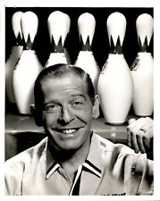 LD310 Original Photo MILTON BERLE Comedian Entertainer Actor Bowling Pins Smile picture