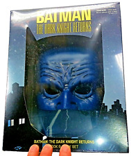 Frank Miller Batman DC Comic Book & Mask Set The Dark Knight Returns NEW Sealed picture
