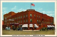 Bismarck, North Dakota Postcard GRAND PACIFIC HOTEL Street View Curteich Linen picture