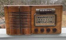 Deco - MCM Vintage RCA Victor 16t4 Tube Radio Art Mid-Century PARTS OR REPAIR picture