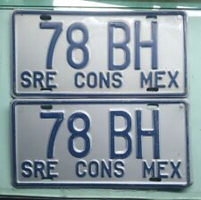 Secretaria de Relaciones Exteriores Consular Mexico license plate matching pair picture