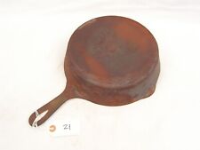 Vintage Early Unmarked #8 Mystery Cast Iron 10