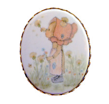 Hallmark PIN Cameo Vintage BETSEY CLARK DREAMS Blowing Dandelions 1973 UNSigned picture