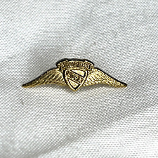 AOPA Pin Aircraft Owners And Pilots Association Aviation Lapel Hat picture
