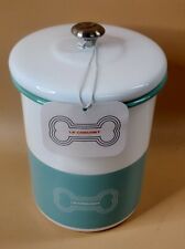 Le Creuset  Food Container Pet Food Container with Scoop Dog 2.35L picture