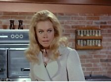 Elizabeth Montgomery in Classic TV Show BEWITCHED Picture Photo Print 8