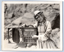 ORIGINAL. 1920'S UNKNOWN ACTRESS , BEACH ROCKS RADIO. PHOTO. 8X10 picture
