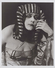 HOLLYWOOD BEAUTY THEDA BARA as CLEOPATRA STUNNING PORTRAIT 1960s Photo C23 picture