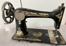 Antique 1905 Singer 27 Sewing Machine #B1281986 - Complete minus Motor picture
