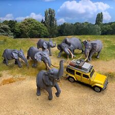 1/64 scale zoo diorama herd of elephants figures Hot Wheels size picture