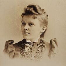 ANTQ Cabinet Card Photo Victorian Lady Woman Portrait￼ Minneapolis MN Scallop picture