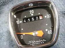 used VGC Schwinn Sting-Ray, Huret Speedometer tested works,spins up nicely,Clean picture