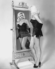 DIANA DORS ENGLISH ACTRESS AND BLONDE BOMBSHELL - 8X10 PUBLICITY PHOTO (DD690) picture