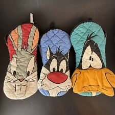 Looney Tunes Bugs Bunny Sylvester Daffy Duck Oven Mitt Hot Pad  picture