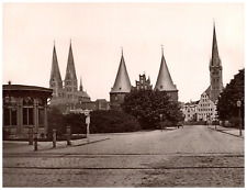 Germany, Lübeck, Holstentor, Marienkirche and Petrikirche, tram Vinta picture