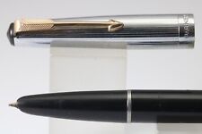 Vintage (c1965-72) Parker 17 DeLuxe Black Medium Fountain Pen, GT picture