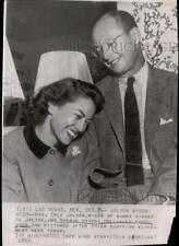 1951 Press Photo Mrs. Erle Jolson and Norman Krasna marry in Las Vegas picture