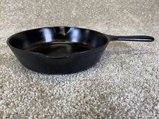 Griswold No.5 Grooved Handle Cast Iron Skillet 724 M Circa 1944 - 1957 Seasoned picture