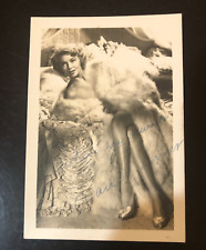 AMERICAN ACTRESS, GLAMOUR QUEEN LANA TURNER, SIGNED VINTAGE 3.5 x 5