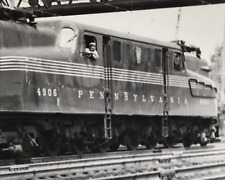 Pennsylvania Railroad PRR #4906 GG-1 Baldwin Locomotive Train Photo picture