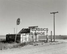 1937 MIDDLE OF NOWHERE ABANDONED TEXACO GAS STATION 8x10 PHOTO GARAGE PUMPS ND picture