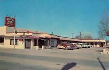 Willcox Inn Motel Willcox Arizona AZ Old Cars Chrome c1960 Postcard picture