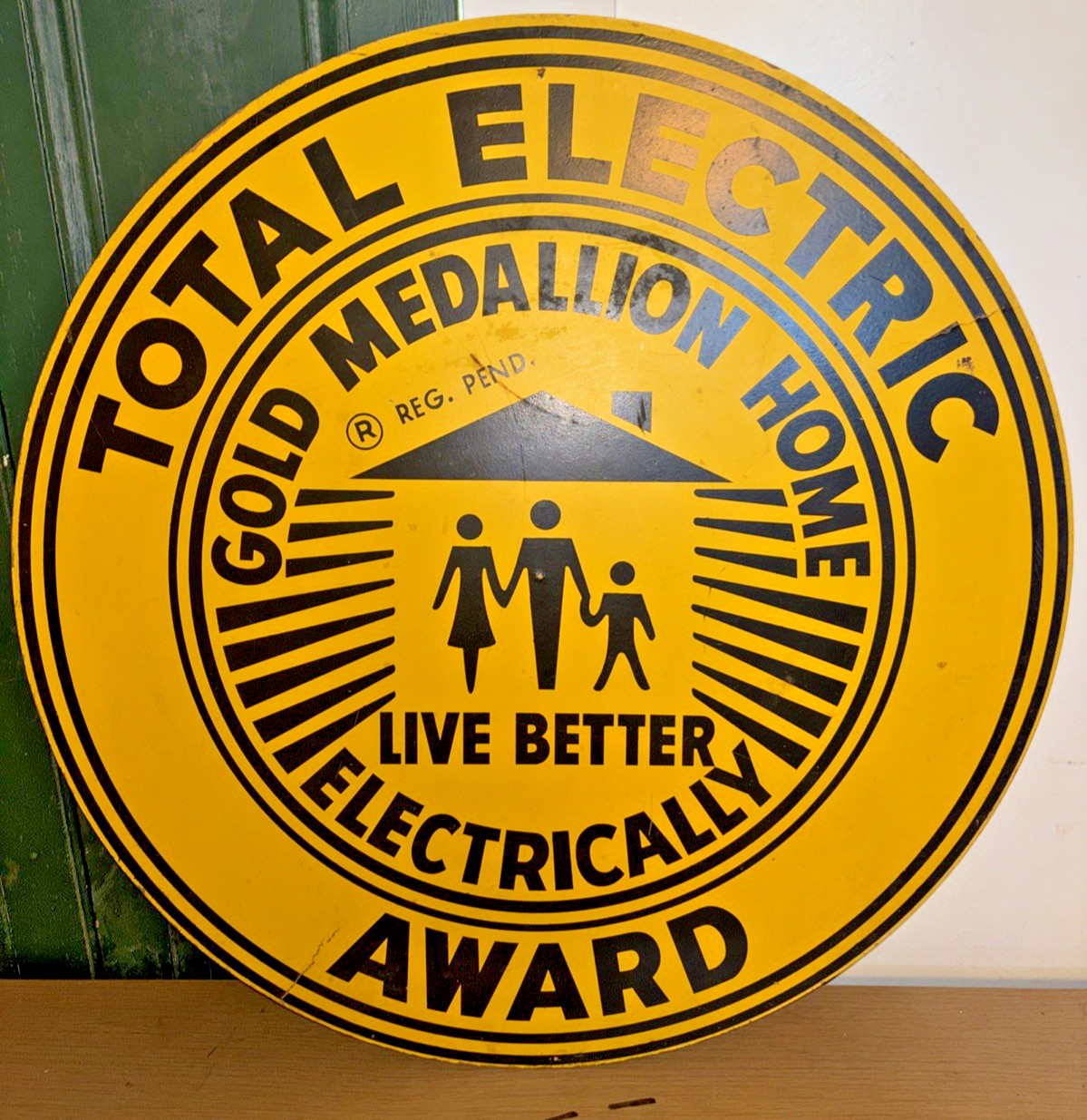 Large Vintage Total Electric Gold Medallion Home Award Live Better Electrically Large Vintage Total Electric Gold Medallion Home Award Live Better Electrically