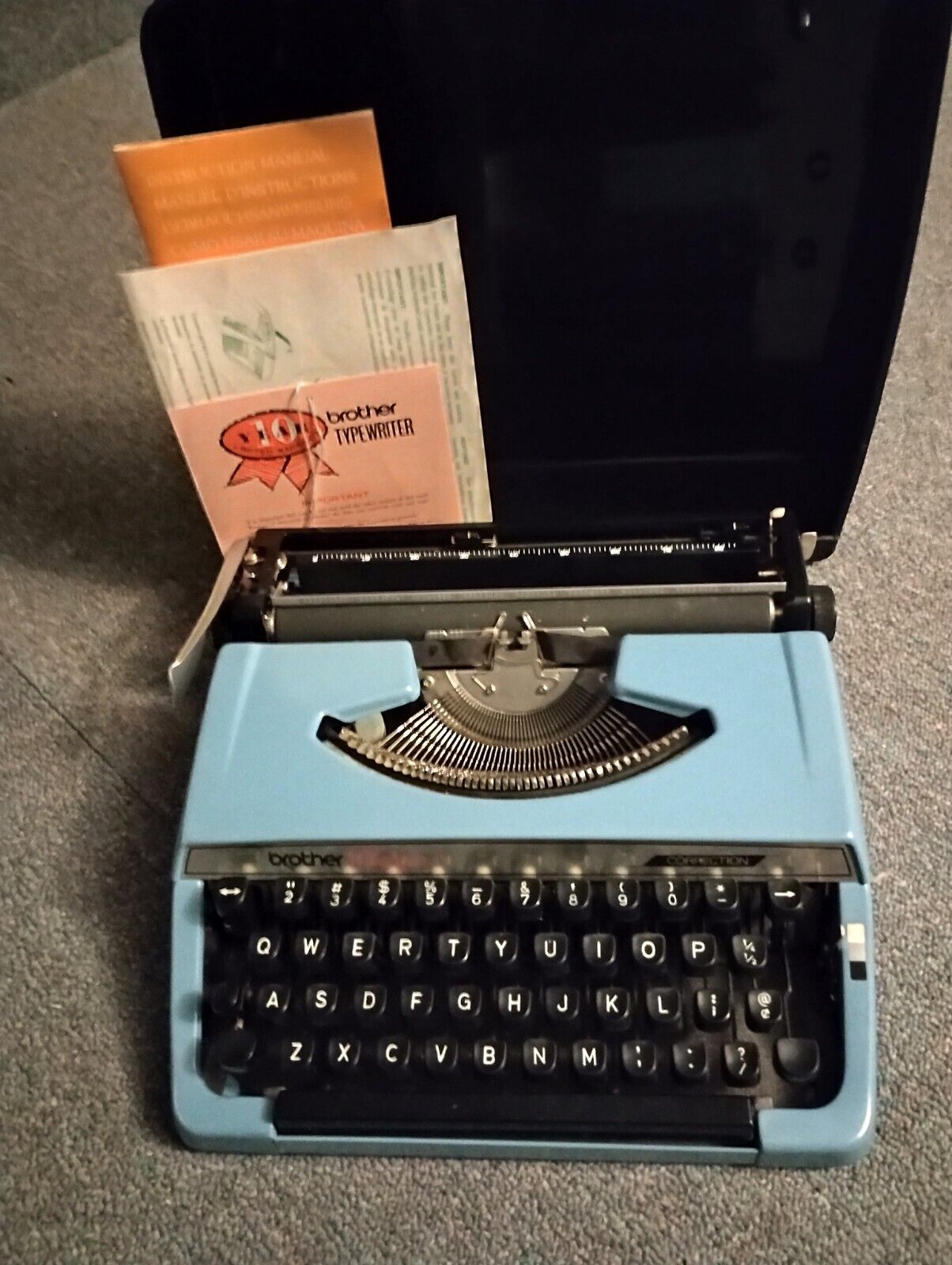 Vintage Brother Charger 11 Blue Portable Typewriter + Case 