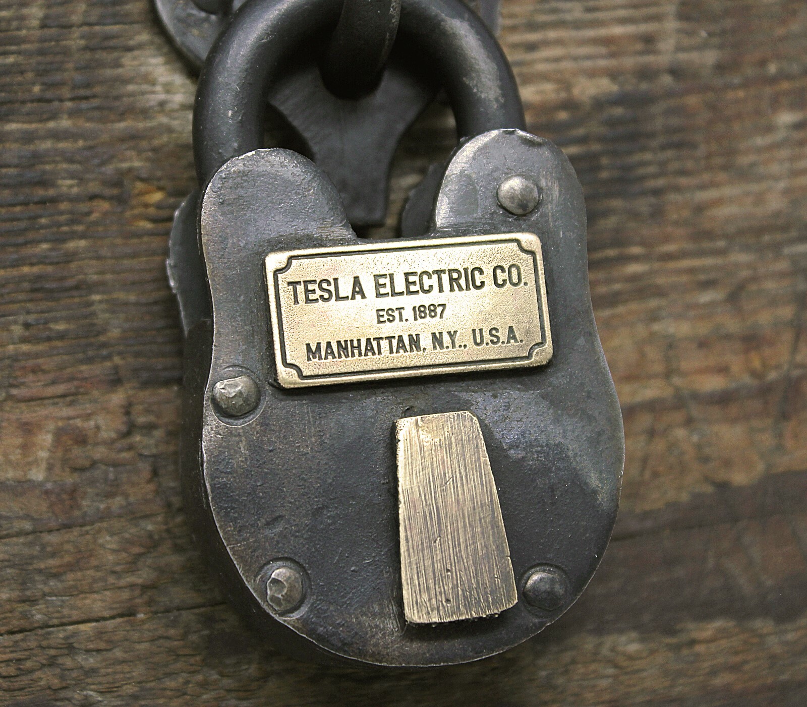 Nikola Tesla Electric Co New York Manhattan steam punk Antique Lock Movie Prop Nikola Tesla Electric Co New York Manhattan steam punk Antique Lock Movie Prop