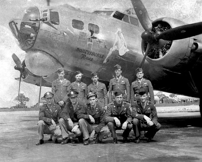 B-17 Flying Fortress Bomber Crew Nose Art “Honeysuckle Rose” WWII 8x10 Photo 81b