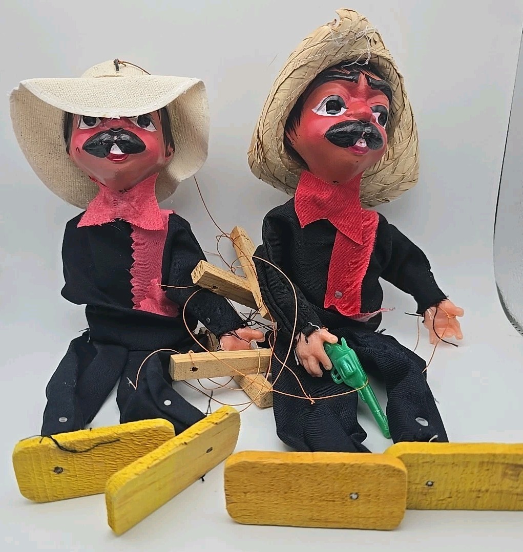 Lot Of 2 Mariachi Mexican Marionette Puppets OLD Mexican Art Hehco En Mexico