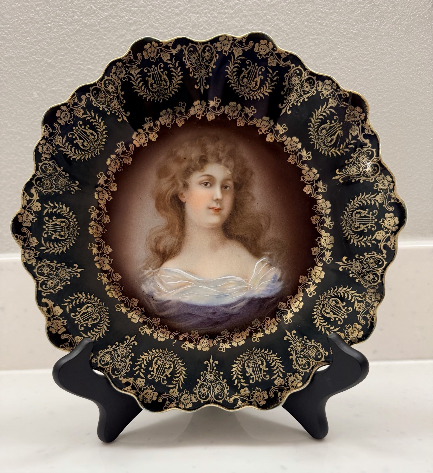 Antique 9” ZS&C Bavarian Portrait Plate Of  Woman -  Black & Gold Rimmed Plate