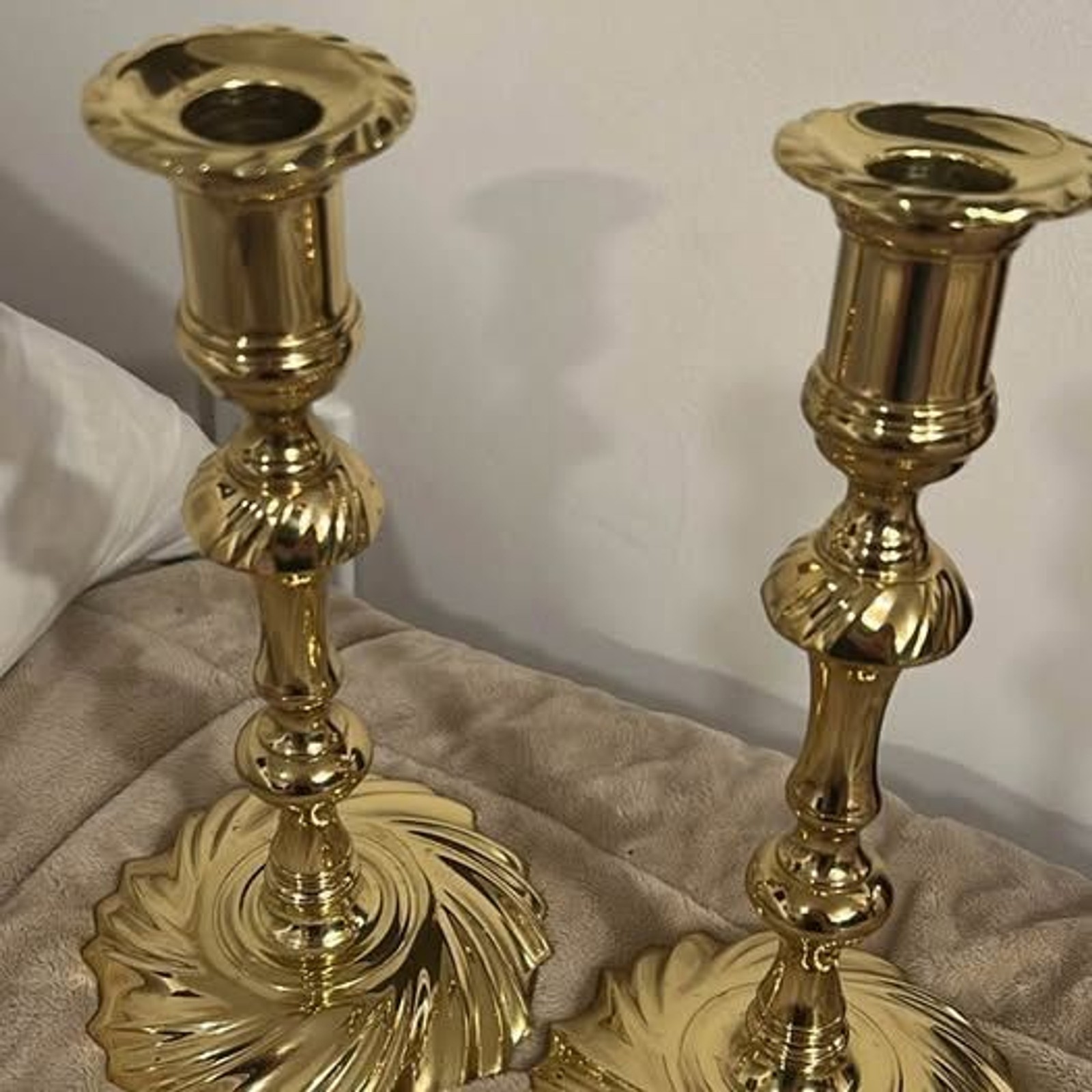 Pair of Vintage Baldwin Brass Spiral Candlestick Holders Queen Anne Style Pair of Vintage Baldwin Brass Spiral Candlestick Holders Queen Anne Style